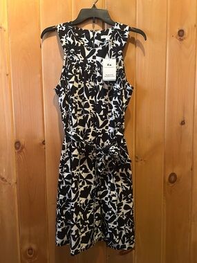 Free Assembly Black & White Sleeveless Belted Dress with 2 side pockets